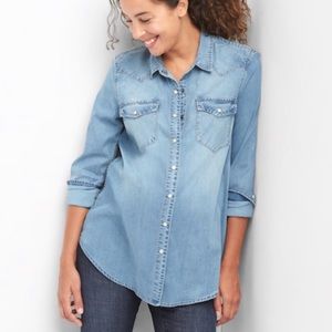 Gap Maternity Tencel Denim Western Shirt size L